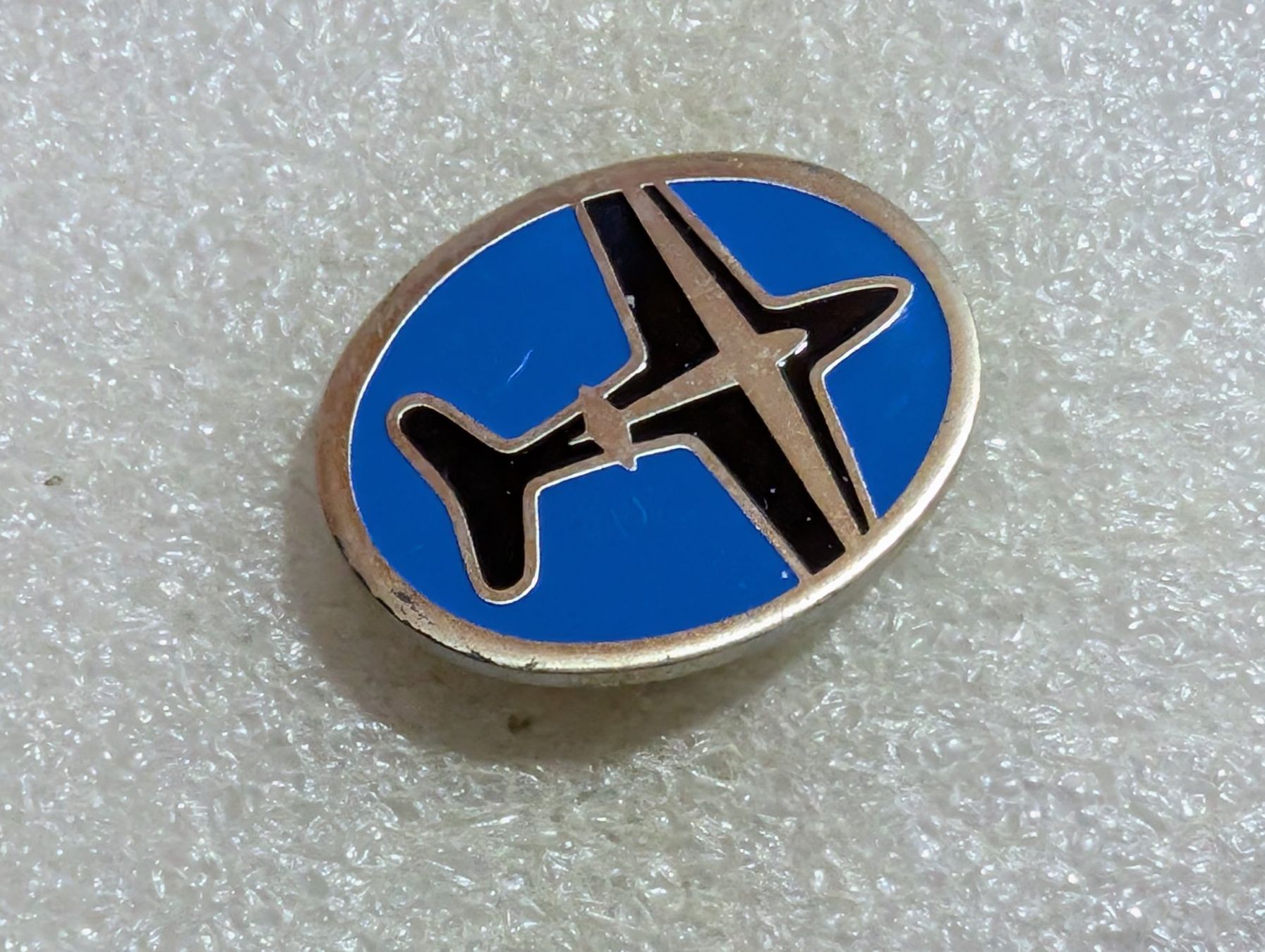 Placchette & Badge: Ansteckpin 96: Flugzeug – Usato da Oppligen venduto da Pin-Fall-Shop