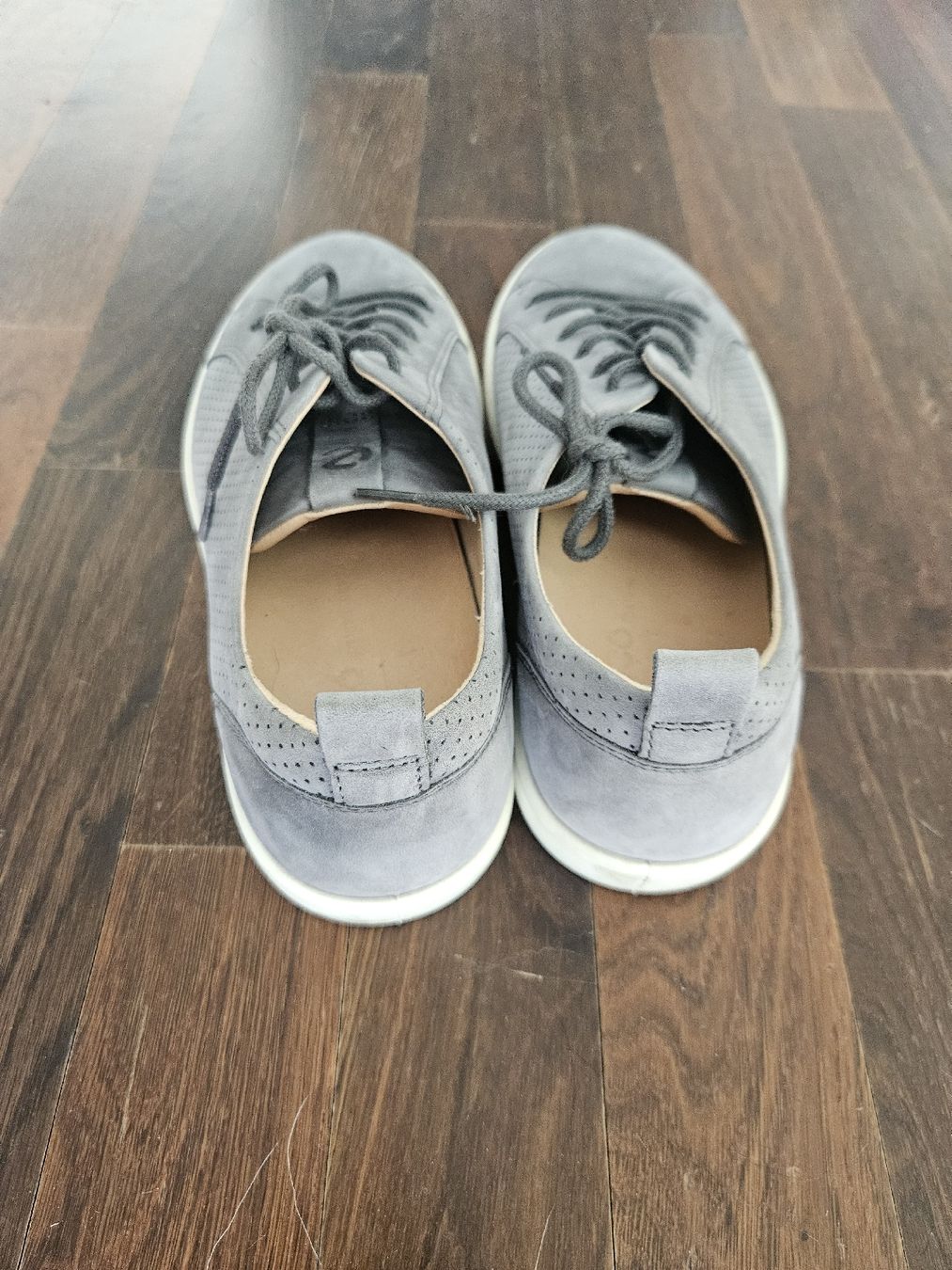 Ecco Scarpe da uomo: Ecco soft 8m sneakers – Nuovo (secondo la descrizione) da Affoltern am Albis venduto da Katarinushka 1