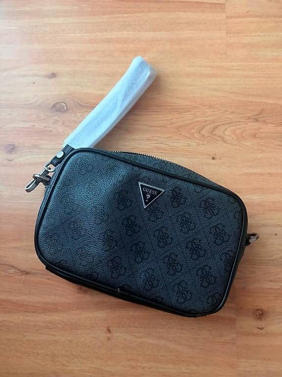 Guess Taschen: Guess Handtasche – Gebraucht aus Münchringen von kim_y2hj 1