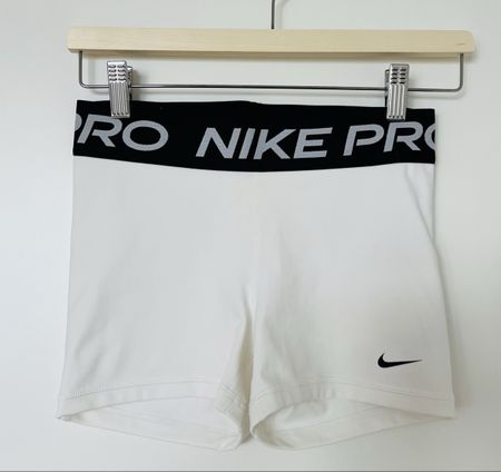 Shorts Nike PRO dri-fit Taille S Damen Shorts Gr. S Sport