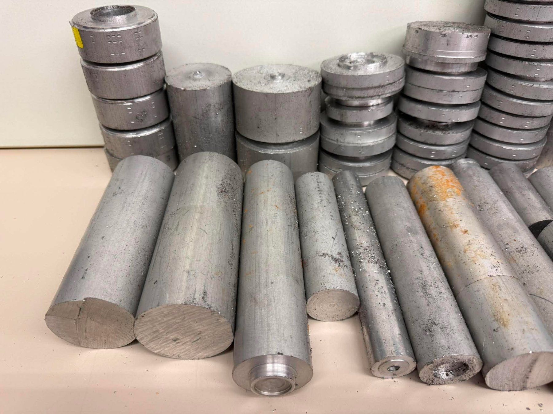 Tutti gli attrezzi: Aluminium Rohmaterial Reststücke 30 kg – Usato da Winterthur venduto da Joe1001 1