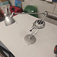 IKEA Antifoni Tischlampe.