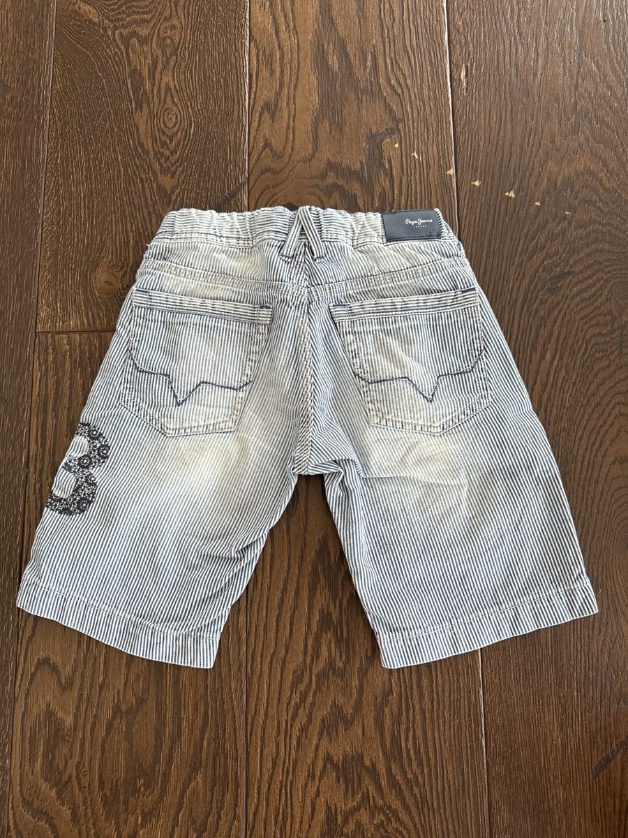 Pepe Jeans Pantaloni: Pepe Jeans Jungen kurz – Usato da Büren SO venduto da Nuri09 1