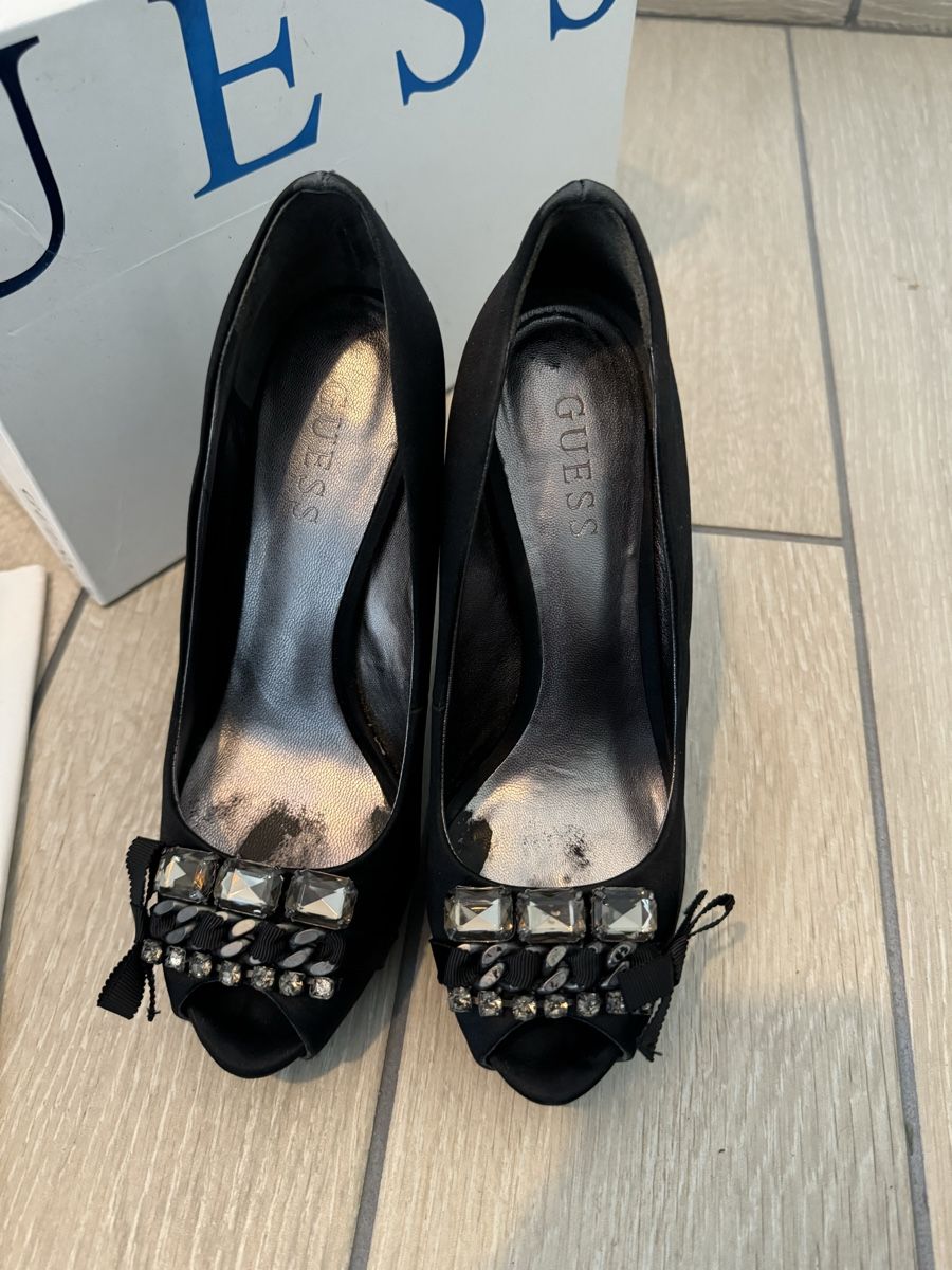 Guess Damenschuhe: Elegante Guess Pumps Schwarz, gr. 37 – Gebraucht aus Granges VS von rvn 1