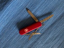 kleines Victorinox Sackmesser/Taschenmesser mit 5 Funktionen
