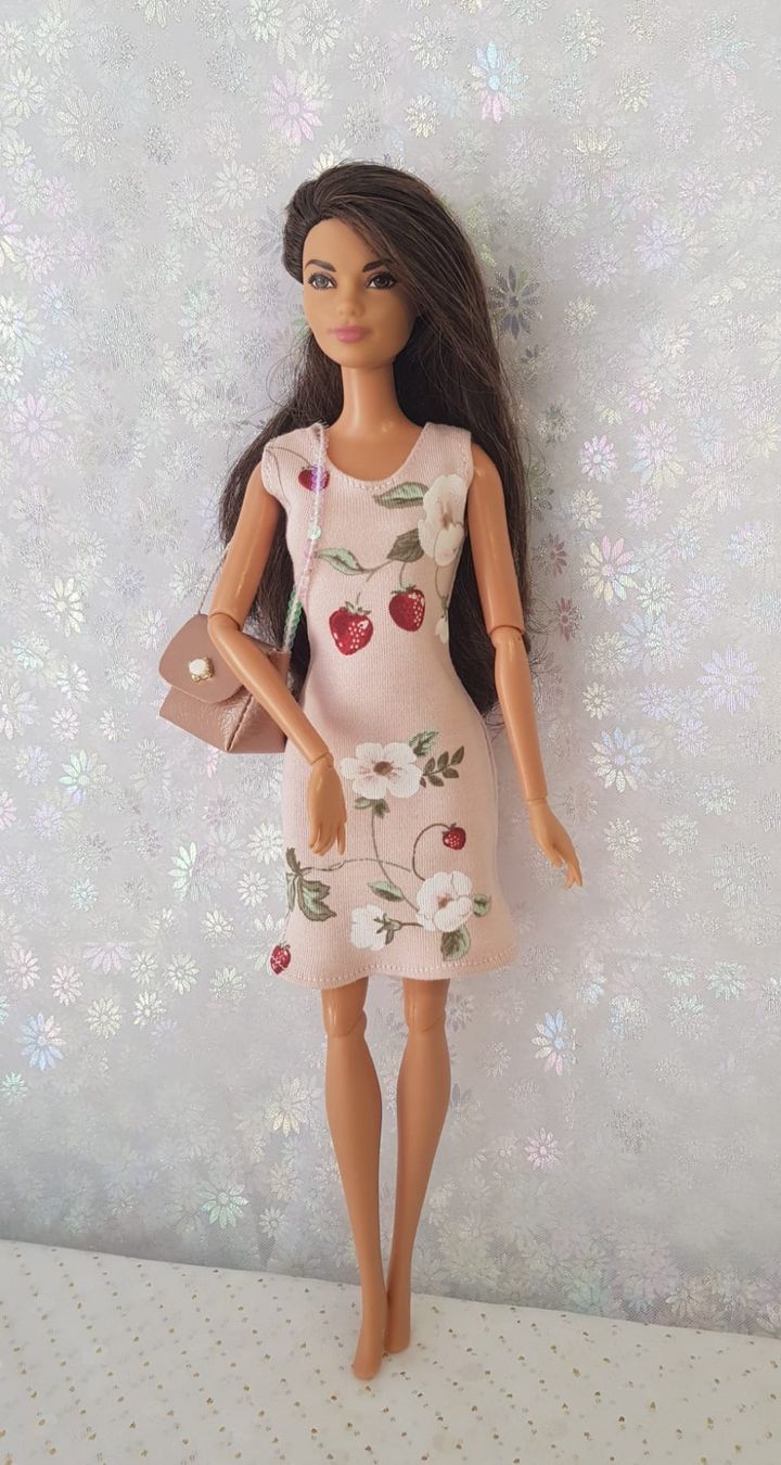 Bambole: Barbie Kleid mit Tasche – Nuovo (secondo la descrizione) da Lachen SZ venduto da Sakura4hime 2