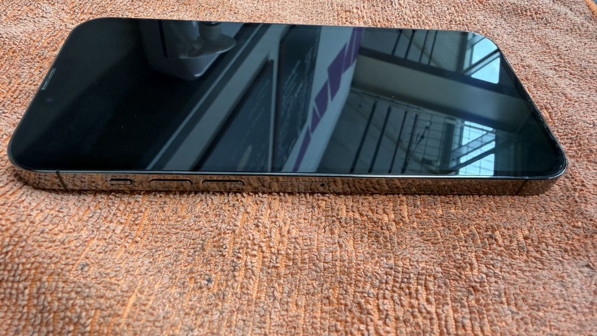 Apple Portables: Apple iPhone 13 Pro Graphite 256GB – D'occasion à Wohlen AG par ben_2mht 3