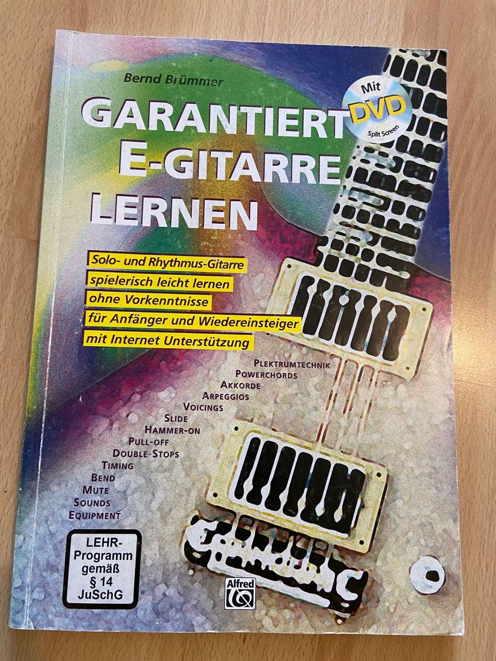Libri: Garantiert E-Gitarre lernen. – Usato da Zürich venduto da Blauerbauer