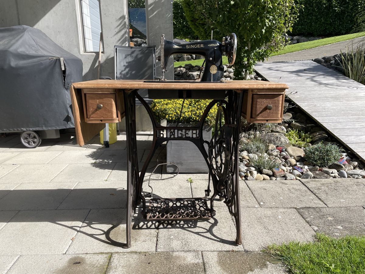 Singer Macchine da cucire: Nähmaschine Singer 1932 – Usato da Flawil venduto da til_l8vd
