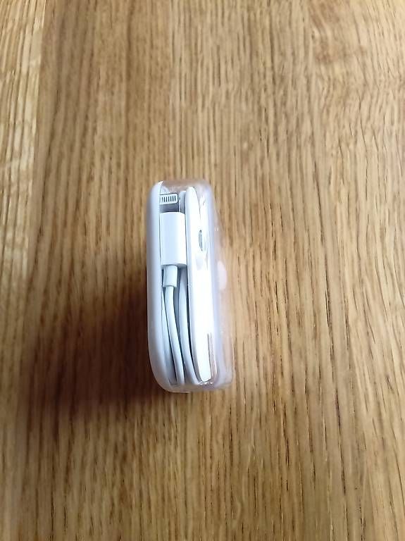Kopfhörer: Apple Kabelkopfhörer Lightning – Neu und originalverpackt aus Oberdorf BL von GuteQuali24H 1