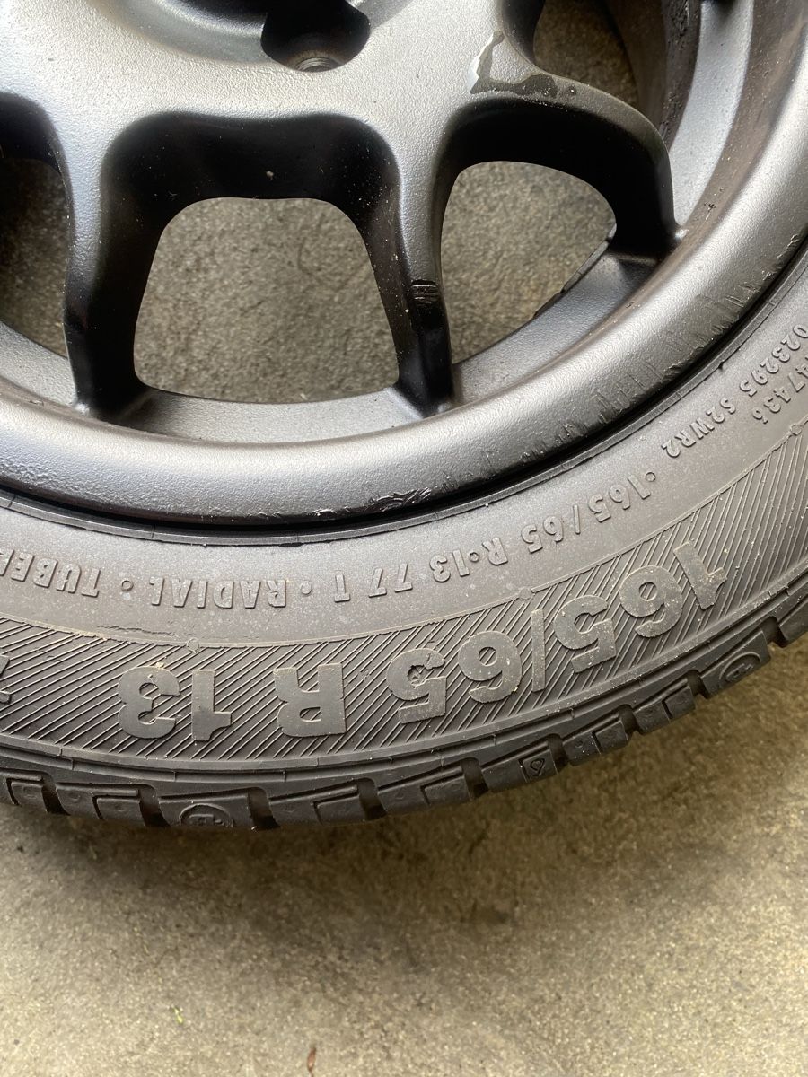 Volkswagen Cerchioni: Komplett felge 4x100 vw – Usato da biel-bienne venduto da Sekiz 4