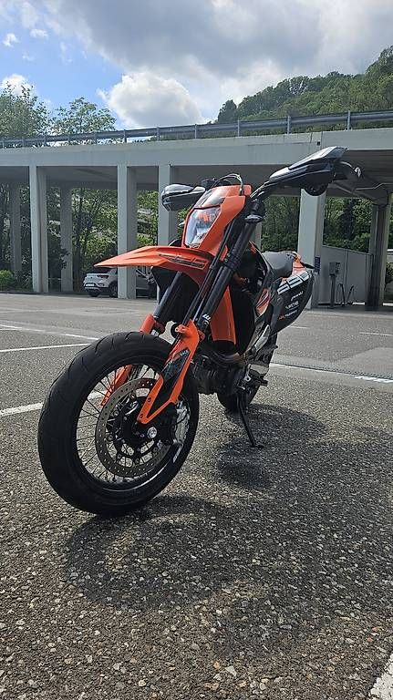 KTM Strada: KTM 690 SMC R – Usato da Bioggio venduto da vas_l9mk 1