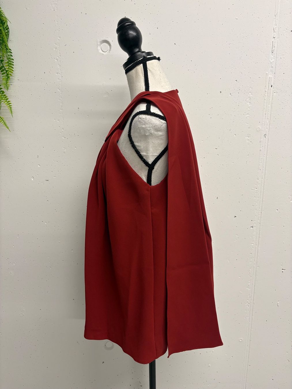 Camicette: Halston Oberteil 36 rostrot Bluse ärmellos Schluppe – Nuovo (secondo la descrizione) da Regensdorf venduto da secondchancefashion 1