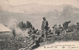 Schweiz Soldaten Mittagsbiwak und Fusspflege