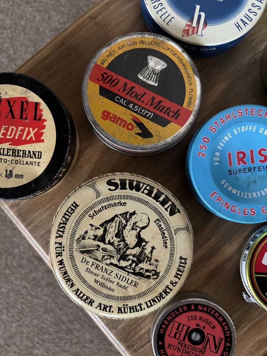Tutte le decorazioni: Sammlung von kleinen Vintage Dosen – Usato da Münsingen venduto da Sinonn 2