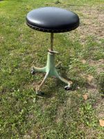Antiker Industriehocker