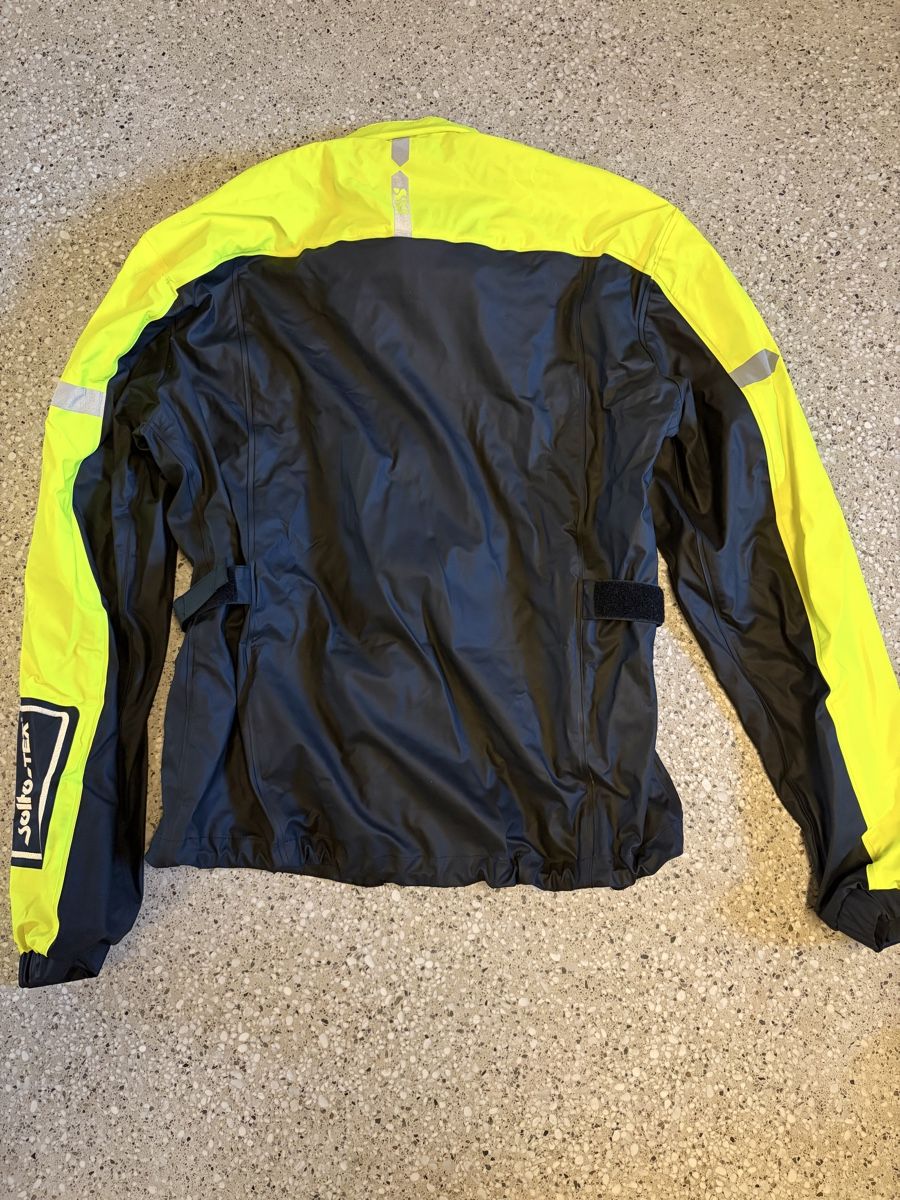 IXS Vestes: Regenjacke iXS Saint 2.0  – D'occasion à Davos Dorf par Panda21 2
