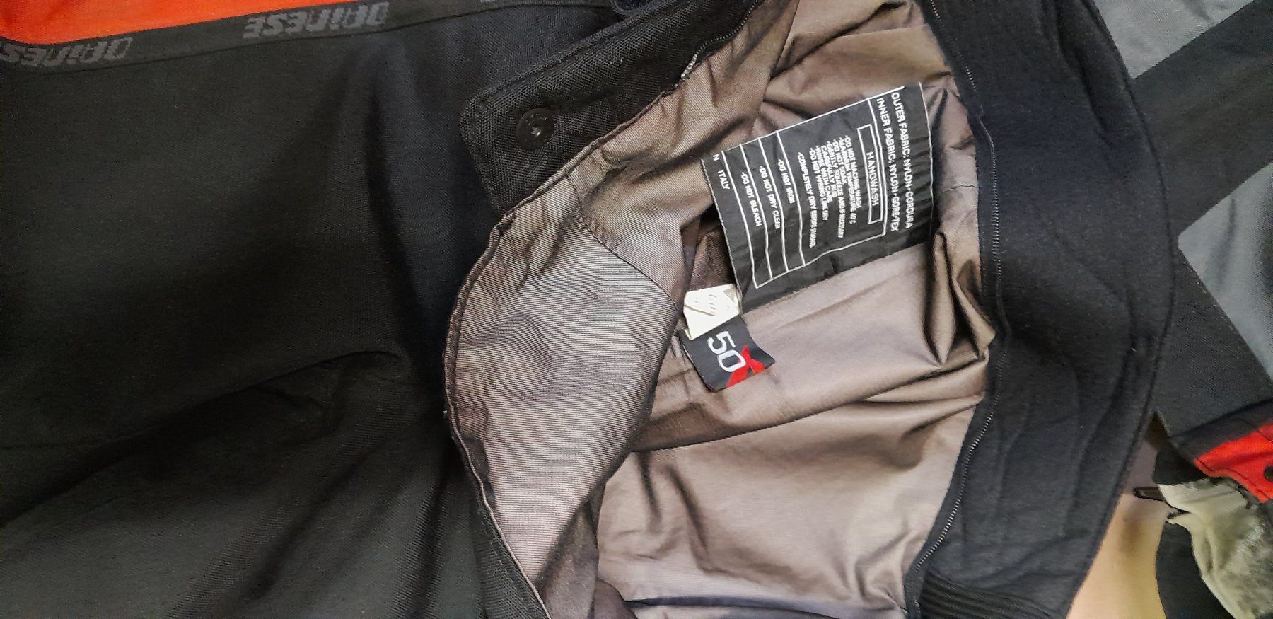 Dainese Lotti di vestiti: Dainese Motorradkombi – Usato da Rothrist venduto da lipen 3