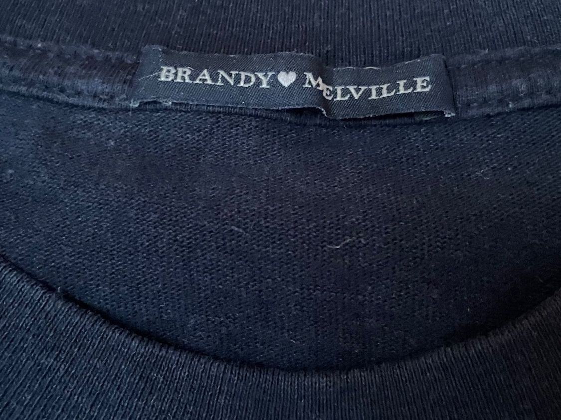 Brandy Melville Pulls & Sweat-shirts: Pull Brandy❤️Melville. Georgetown – D'occasion à Chamoson par daleva0204 1