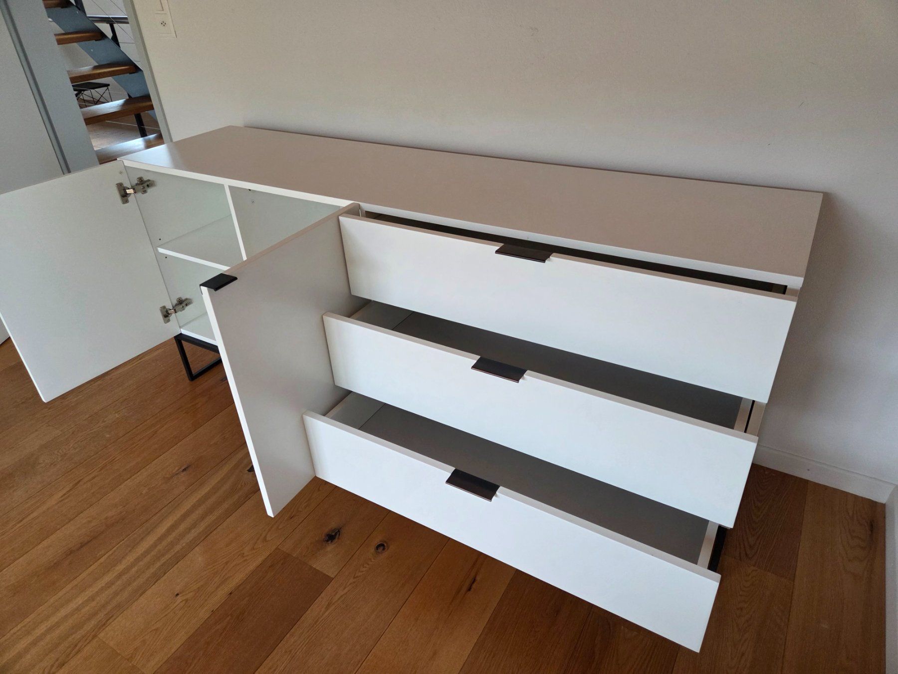 Cassettiere: Weisses Sideboard – Usato da Ossingen venduto da Combeferre 2