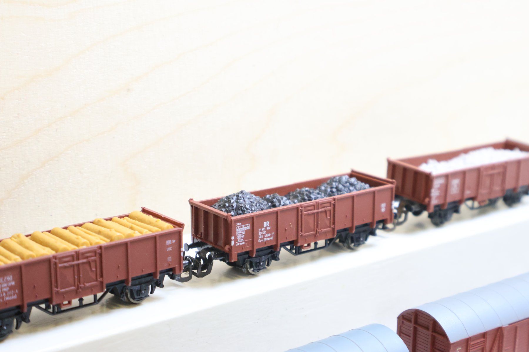 Modellini di ferrovie: Zeuke & Co 10 x DR Güterwagen Set Spur TT – Usato da Winterthur venduto da Monstera 4