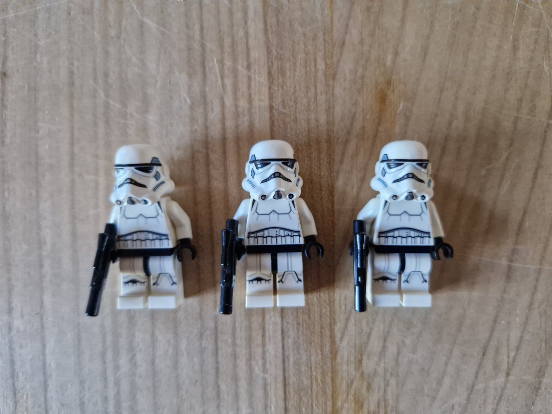 Lego Kit di costruzioni: 3x LEGO Stormtrooper Minifiguren – Usato da bern venduto da hek_l89n