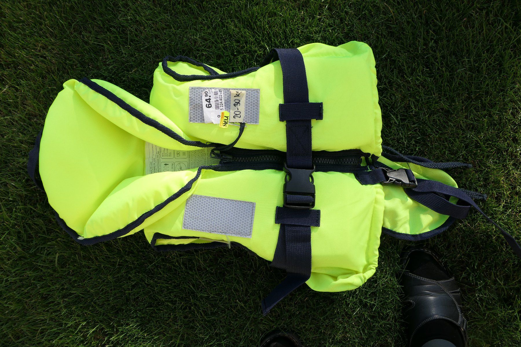 Giubbotti di salvataggio: Neue Rettungsweste Scotchlite 20 - 30 kg – Nuovo (secondo la descrizione) da Lenggenwil venduto da Reto888