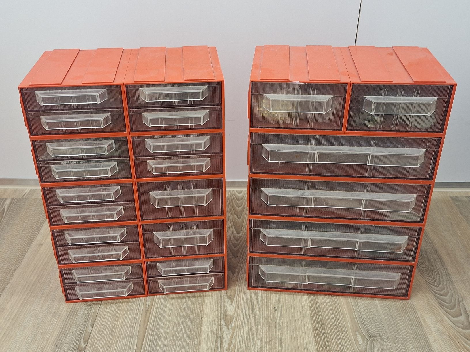 Scaffali: 2x Sortimokasten mit Inhalt – Usato da Grüt (Gossau ZH) venduto da wisdomio7