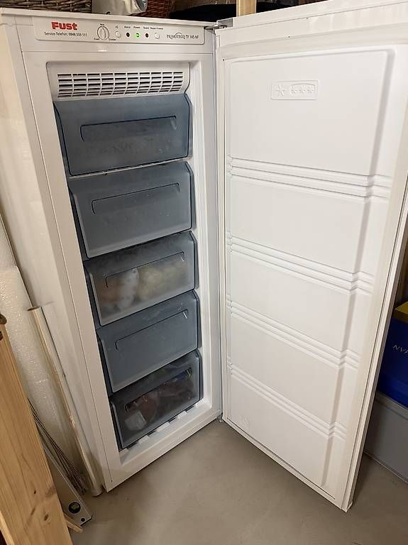 Congelatori: Fust PRIMOTECQ Tiefkühlschrank – Usato da Frauenfeld venduto da jes_qqm6