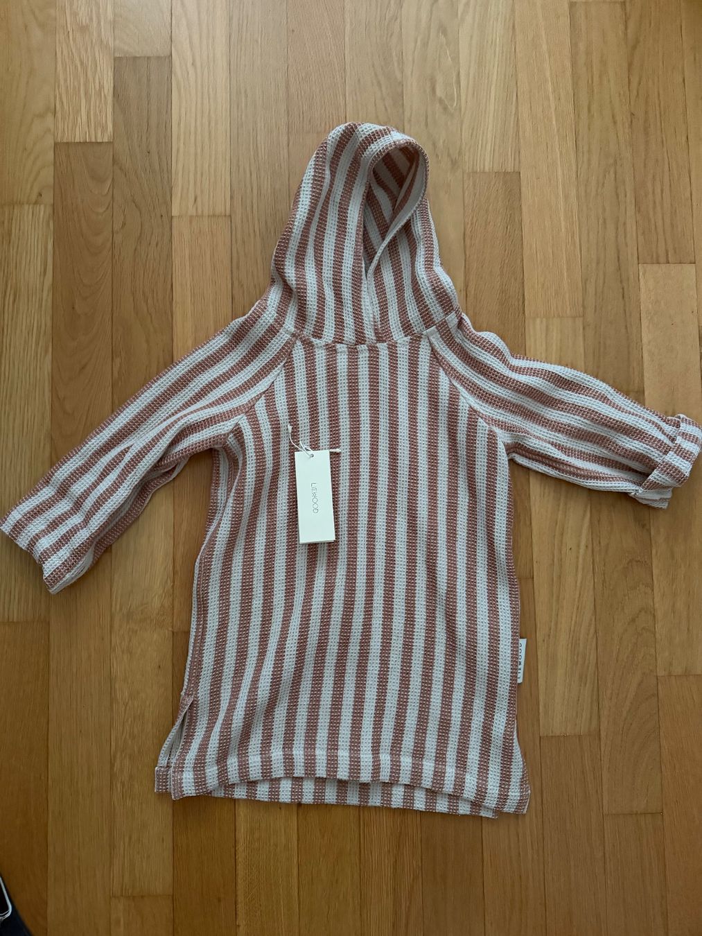 Camicette, T-shirt & Top: Liewood Strand Cover Up 98/104 – Usato da Seengen venduto da collineC
