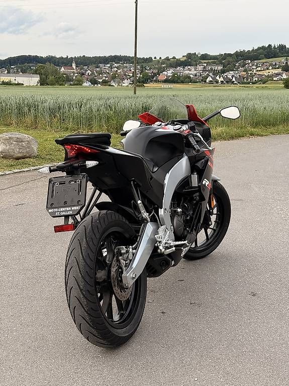 Strada: Aprilia RS125 2021  – Usato da Fahrwangen venduto da vespa4you 3