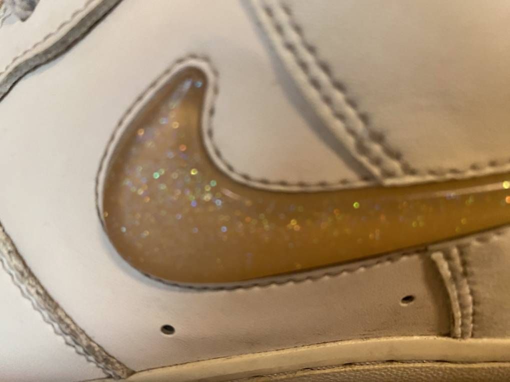 Nike Damenschuhe: Beige Glitzer AF1 Air Force EU 39 – Gebraucht aus Spreitenbach von captaincrunch 3