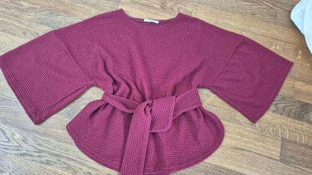 Burgundy top Mango size S