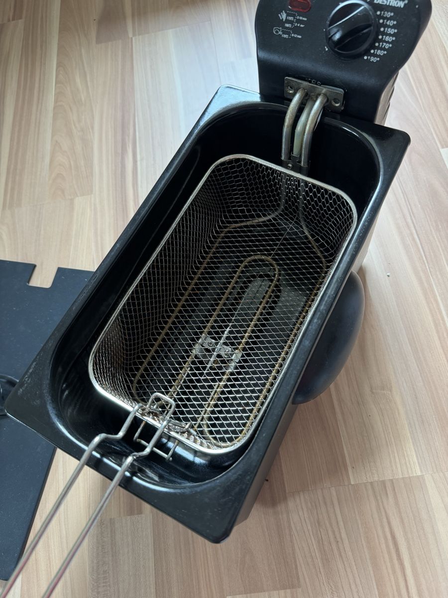 Küchengeräte: Fritteuse - Bestron Crispy & Co. – Gebraucht aus Unterengstringen von how_9ftb