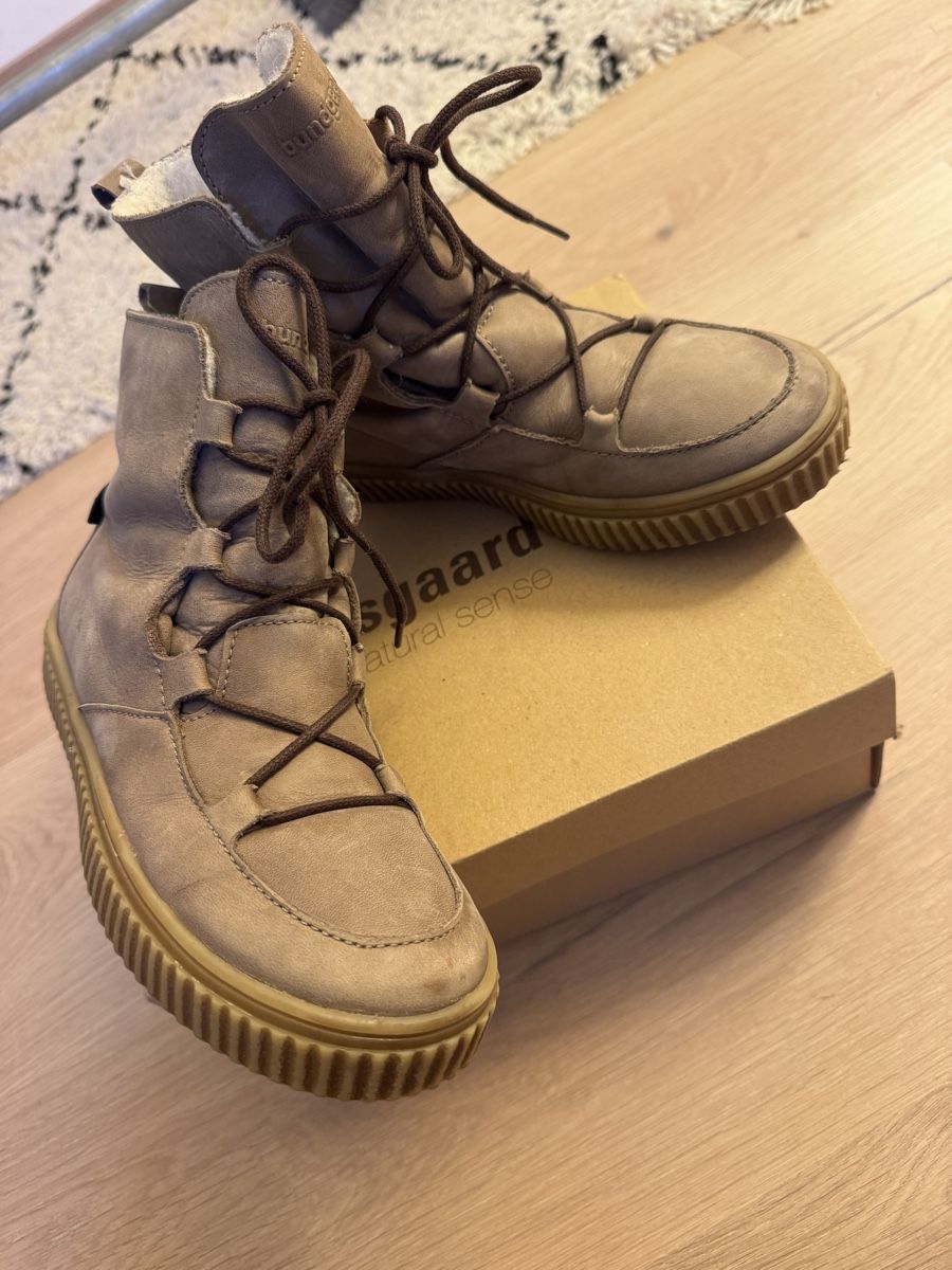 Chaussures hommes: Bundgaard Winterschuhe Leder NEU – D'occasion à Buchs ZH par crazyhandbaggirl123