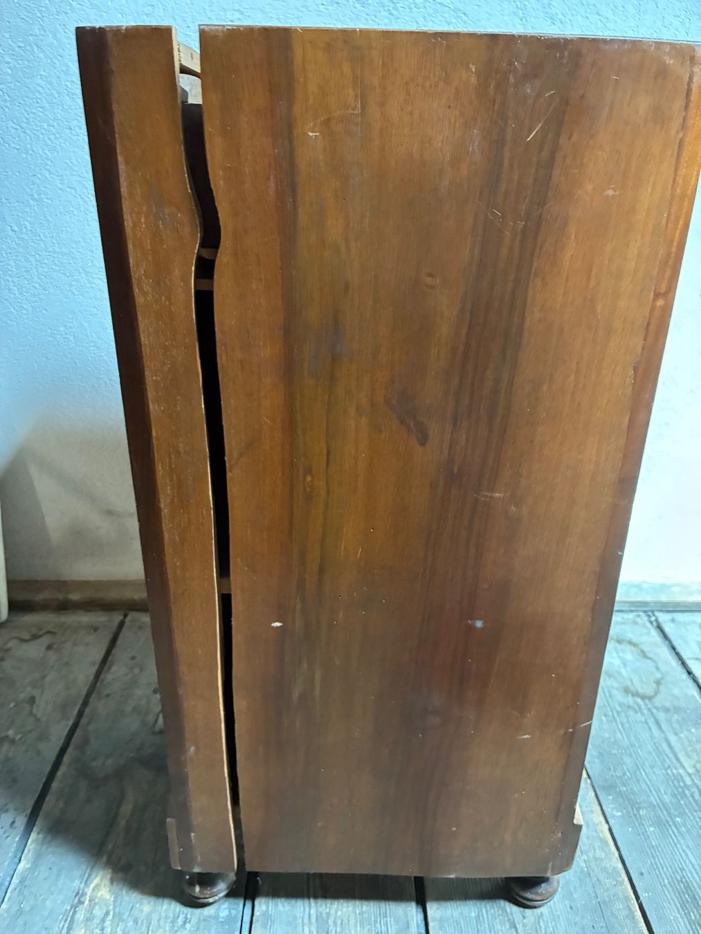 Comodini: Nachttisch Vintage – Usato da Basel venduto da eri_z62w 2