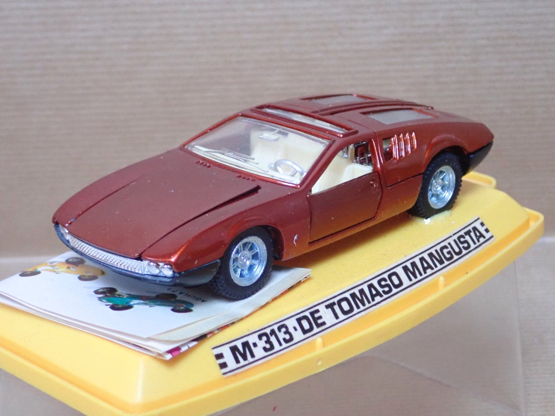 De Tomaso Voitures modèles: De Tomaso Mangusta - Pilen – Neuf avec emballage d'origine à Winterthur par 602ccm