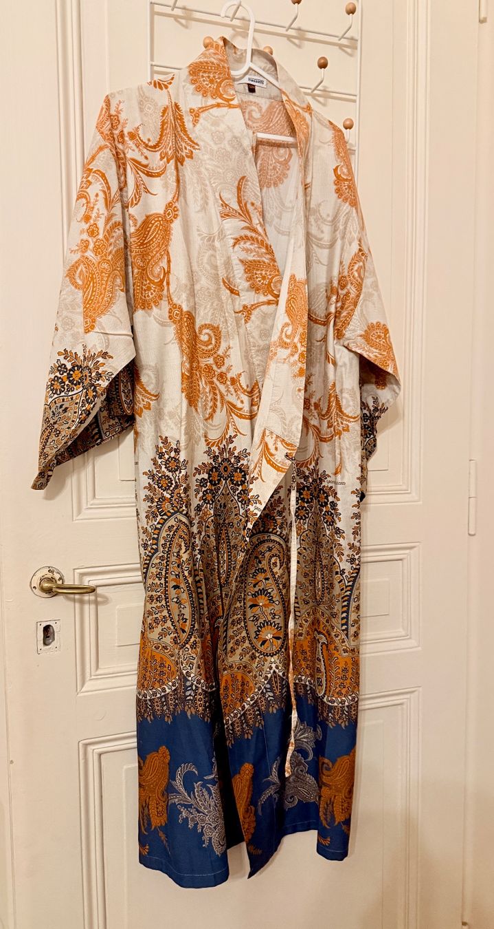 Arte internazionale: BASSETTI Kimono – Usato da Genève venduto da mar_g5r2 2