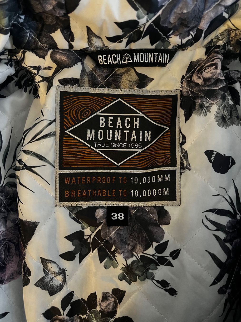 Giacche: Beach Mountain Damen Skijacke – Usato da Würenlos venduto da lawi 4