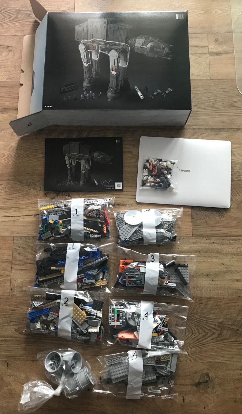 Lego Baukästen: LEGO Star Wars 75313 UCS AT-AT – Gebraucht aus Châtel-St-Denis von  9