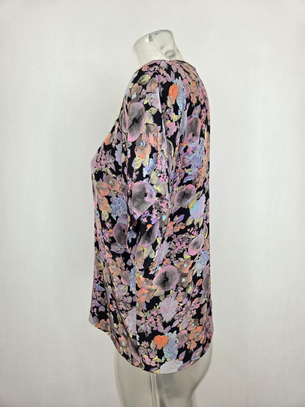 Blusen: Blumenbluse – ca. M/L – Gebraucht aus Bern von -Aniko- 1