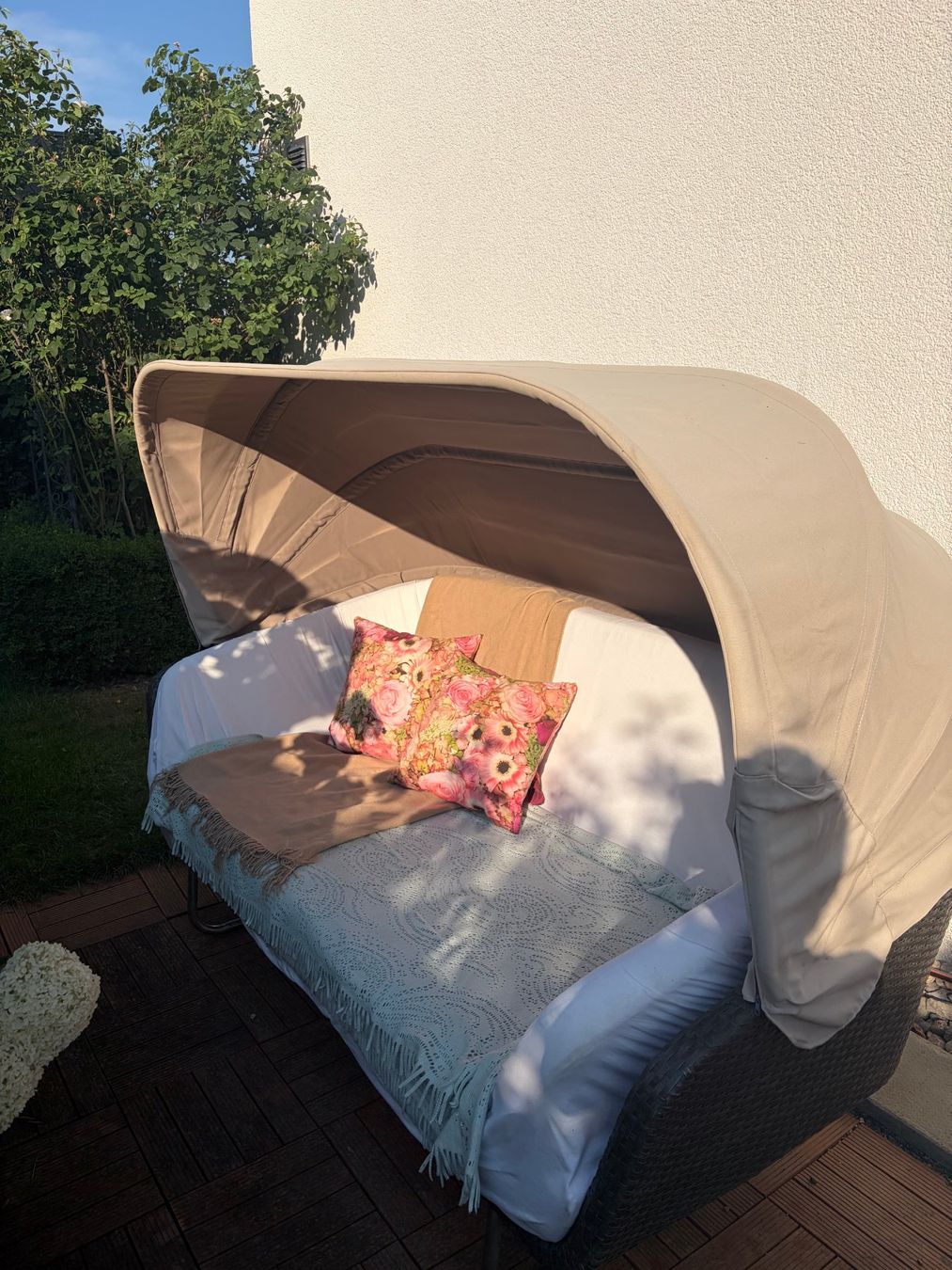Pfister Sofas: Gartenmöbel Sofa Lounge Daybed – Gebraucht aus Büttikon AG von gluschtig 1