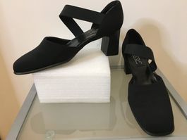 Damen Schuhe mit permanentem Riemchen Gr. 40 = 26.5 cm, NEU