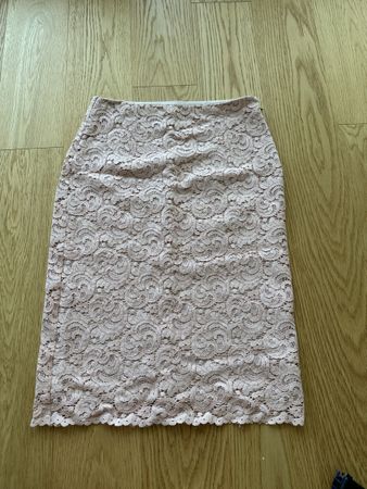Jupe en dentelle rose Zara M