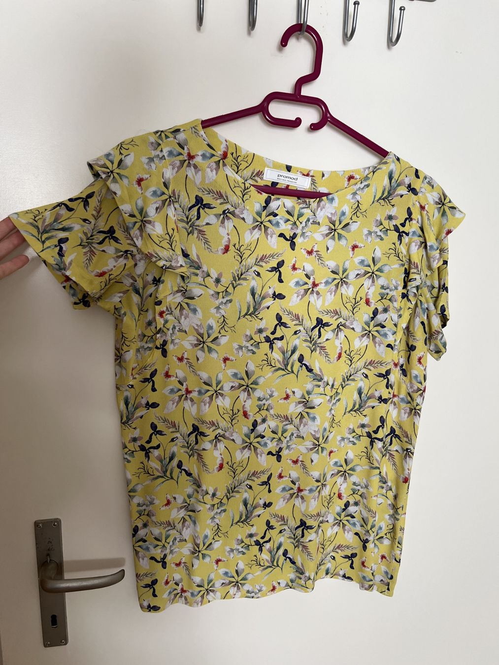 Promod T-shirt: T-Shirt PROMOD M – Usato da Horgen venduto da linuxrp