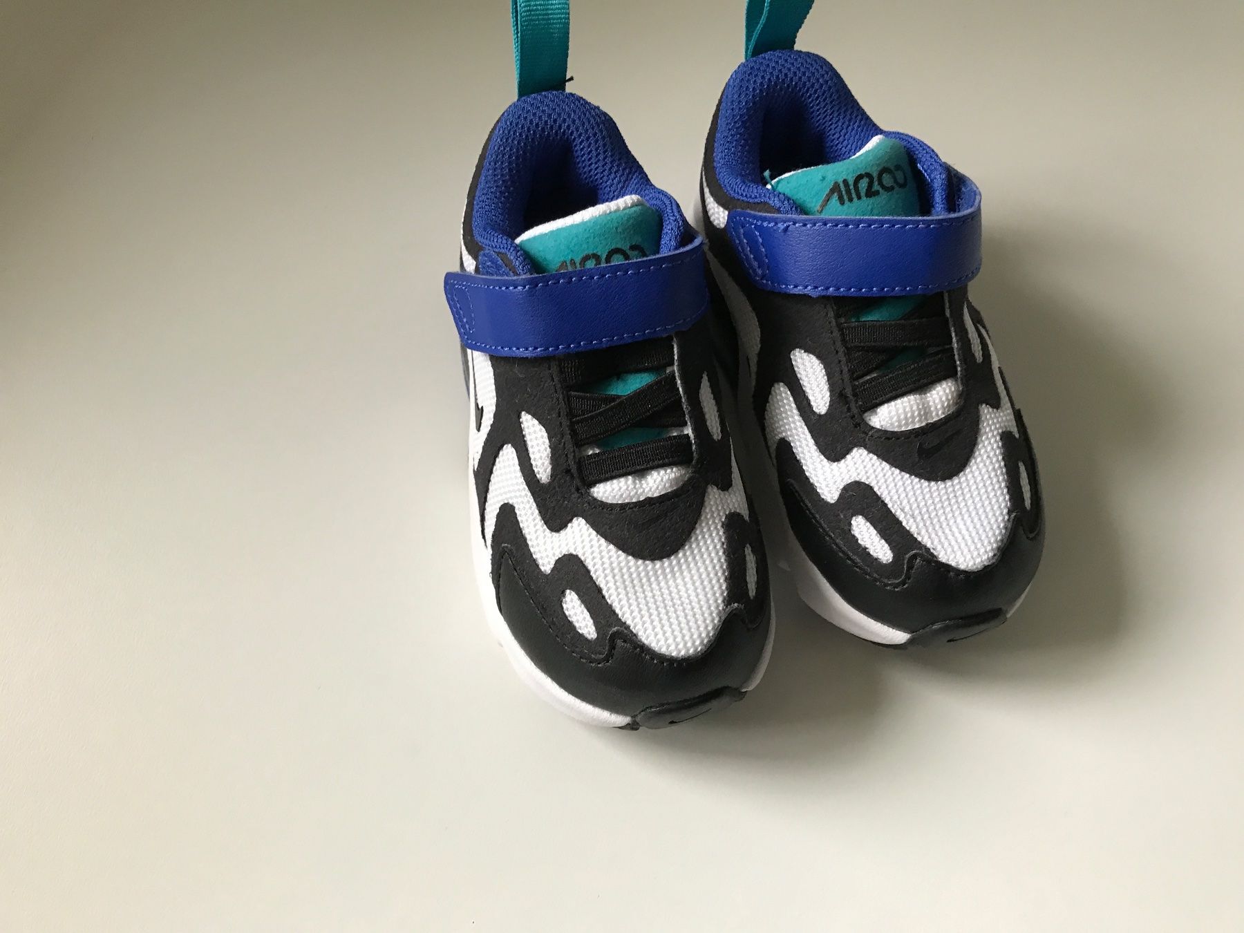 Nike Scarpe per ragazzi: Nike – Nuovo e nell'imballaggio originale da Landschlacht venduto da girris100