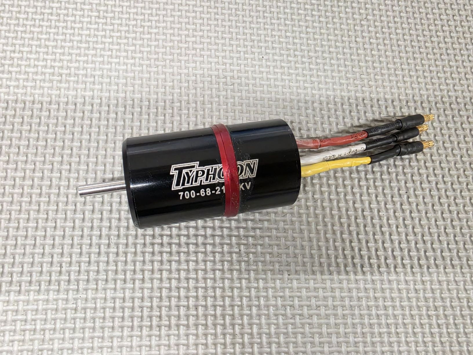 Modellismo RC: HET Typhoon 700-68-2100KV – Usato da Rupperswil venduto da CrocoBlade