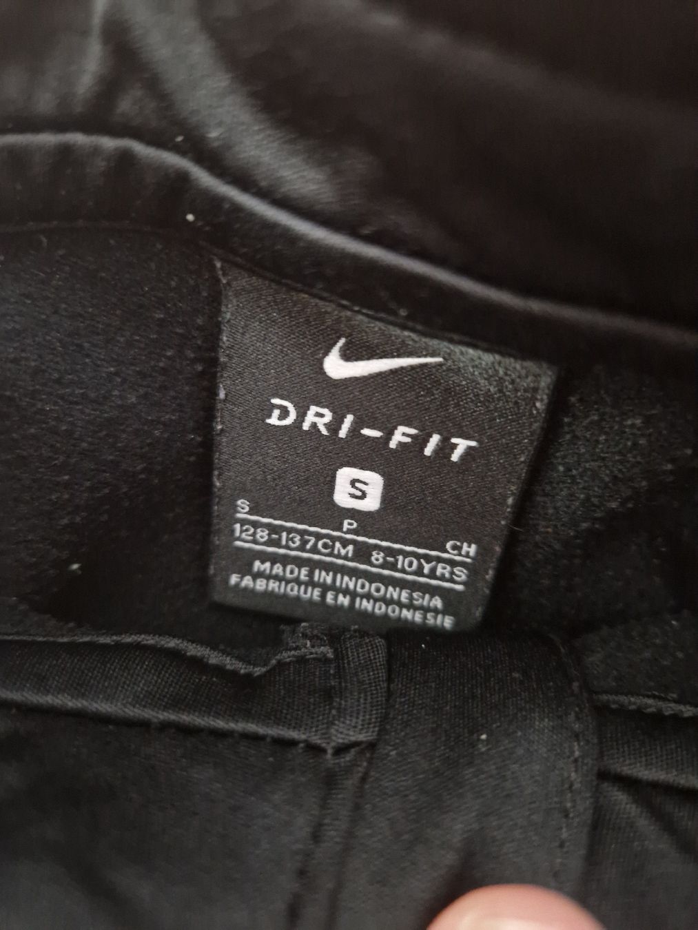 Nike Maglioni & Felpe: Nike Pullover Gr. 128/134 – Usato da Davos-Dorf venduto da Bpelikan 1