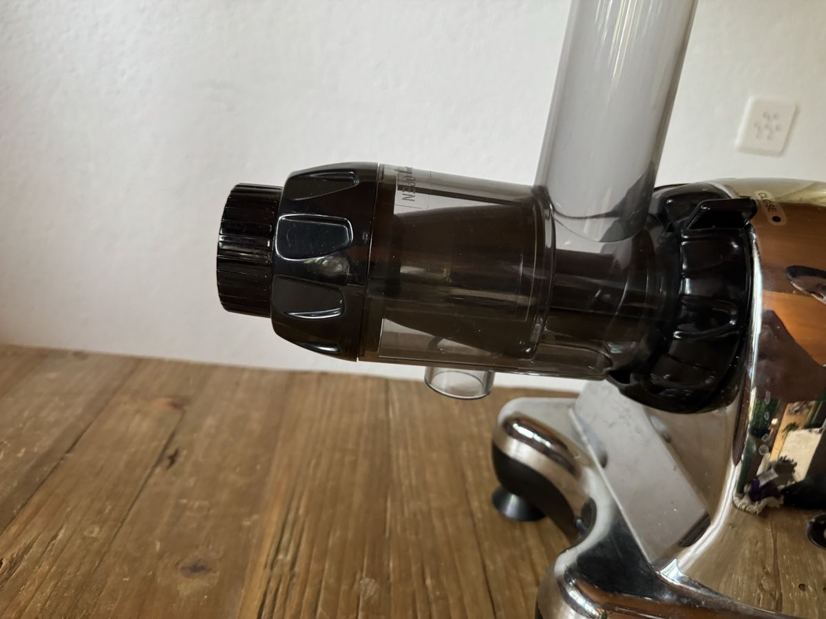 Appareils de cuisine: Omega Juicer J8 Entsafter – D'occasion à Trin Mulin par leea.c 2