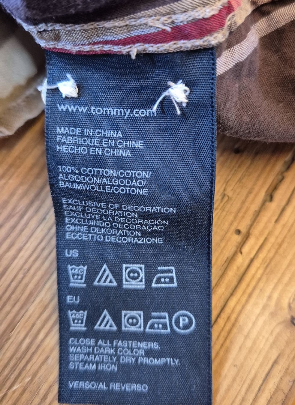 Tommy Hilfiger Hemden: Tommy Hilfiger Hemd, Grösse L, – Gebraucht aus Halten von GiMu.84 3